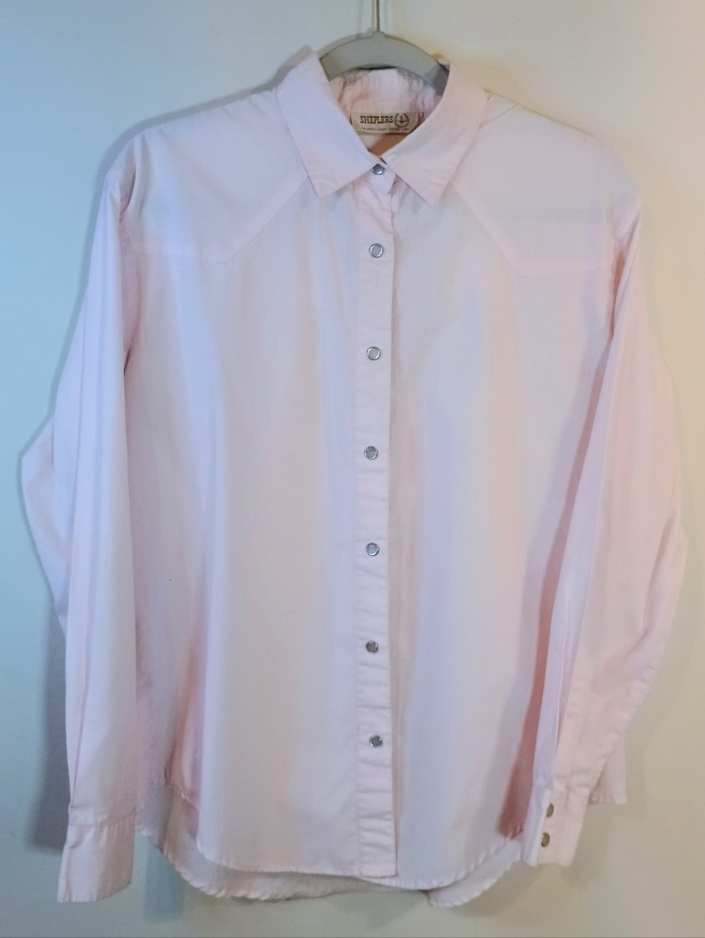 Sheplers Western Pearl Snap Light Pink Button-Up Shirt Women's Size 10